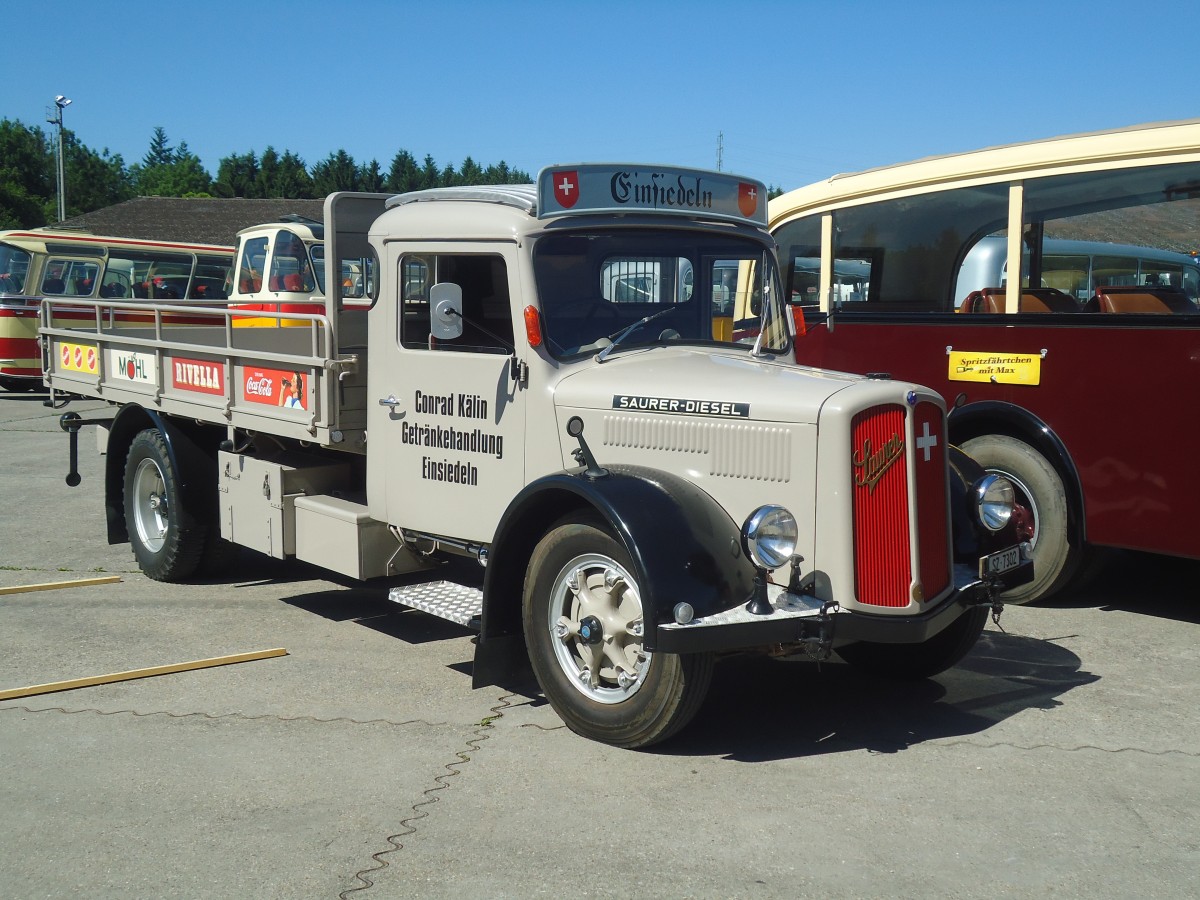 (139'634) - Klin, Einsiedeln - SZ 7302 - Saurer am 16. Juni 2012 in Hinwil, AMP