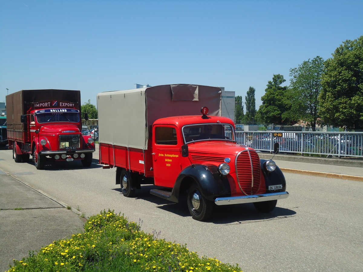 (139'725) - Rettungskorps, Schwyz - ZH 13'036 - Ford am 16. Juni 2012 in Hinwil, AMP