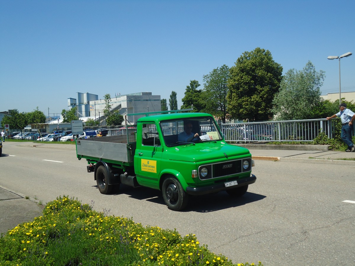 (139'744) - Staub, Zrich - ZH 387'309 - Fiat am 16. Juni 2012 in Hinwil, AMP
