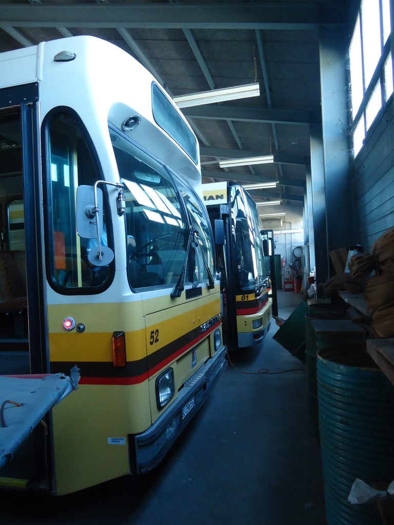 (139'968) - STI Thun - Nr. 52/BE 396'552 - Saurer/R&J am 24. Juni 2012 in Heimenschwand, Garage (Teilaufnahme)