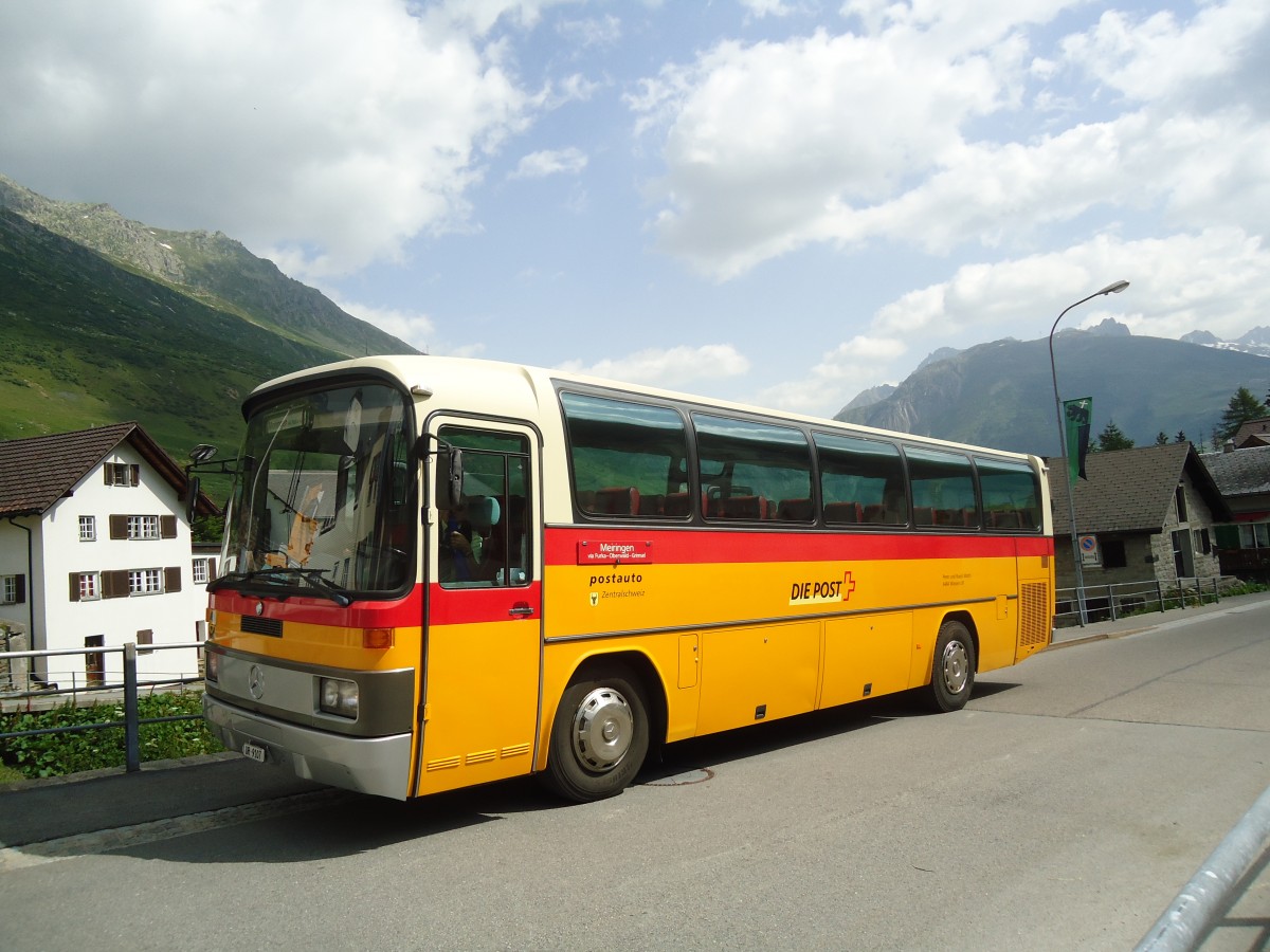 (140'255) - Mattli, Wassen - UR 9107 - Mercedes am 1. Juli 2012 in Hospental, Reussbrcke