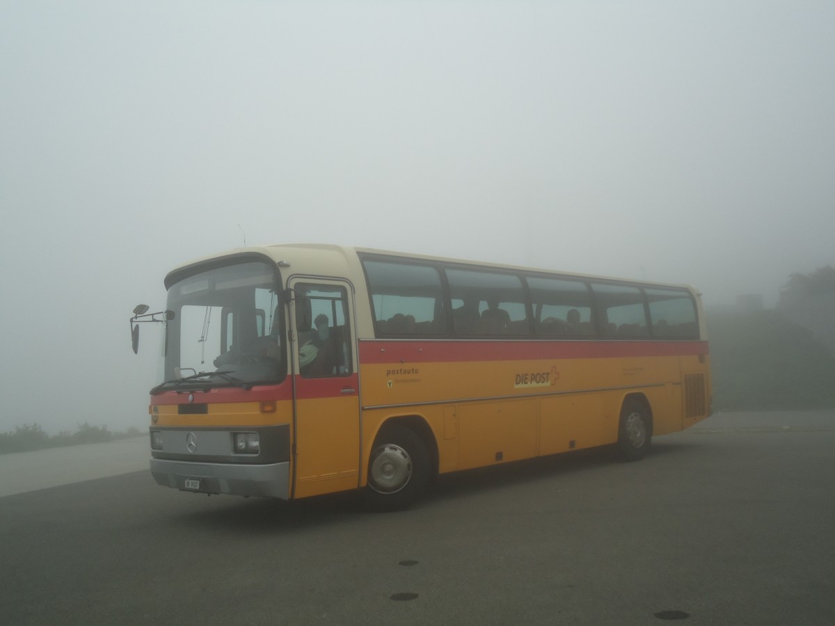 (140'369) - Mattli, Wassen - UR 9107 - Mercedes am 1. Juli 2012 in Gotthard, Passhhe