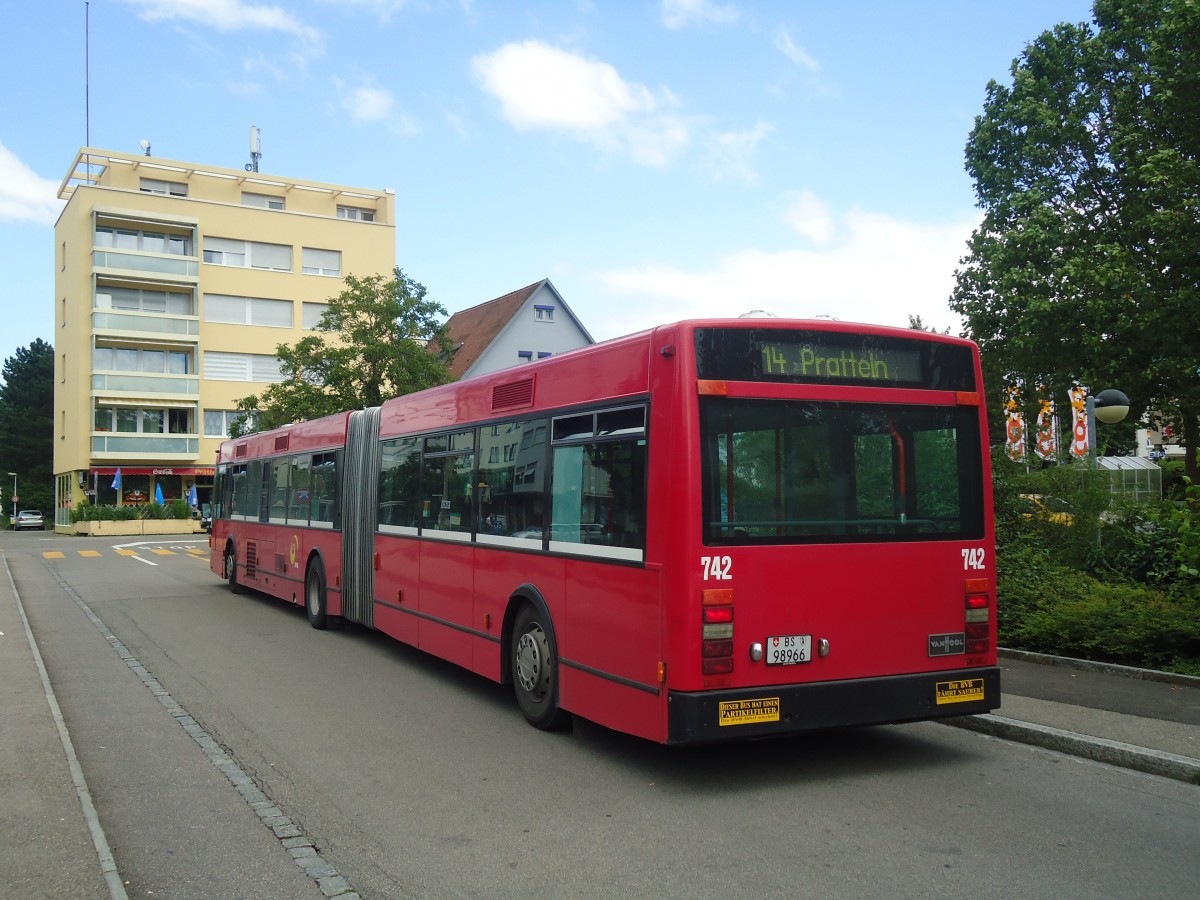 (140'476) - BVB Basel - Nr. 742/BS 98'966 - Van Hool (ex Bernmobil, Bern Nr. 249) am 11. Juli 2012 in Pratteln, Bahnhofstrasse