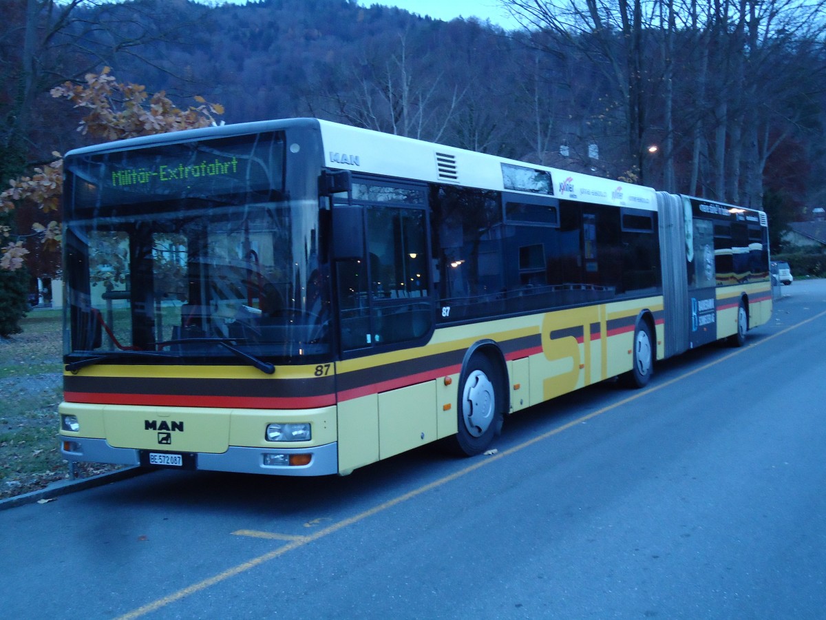 (142'267) - STI Thun - Nr. 87/BE 572'087 - MAN am 24. November 2012 bei der Schifflndte Thun