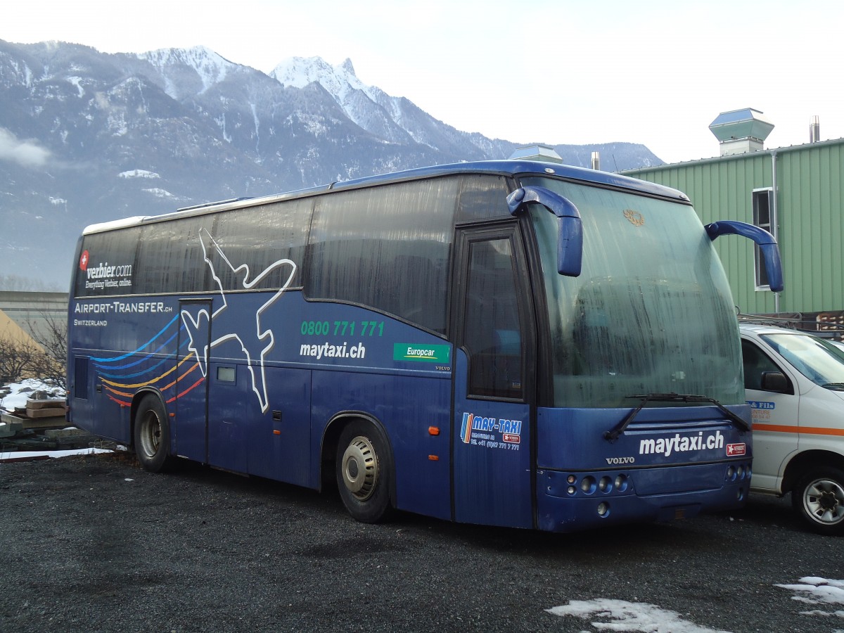 (142'656) - May-Taxi, Verbier - Volvo am 26. Dezember 2012 in Leytron, Garage Buchard