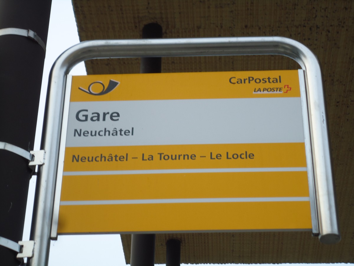(142'704) - PostAuto-Haltestelle - Neuchtel, Gare - am 29. Dezember 2012