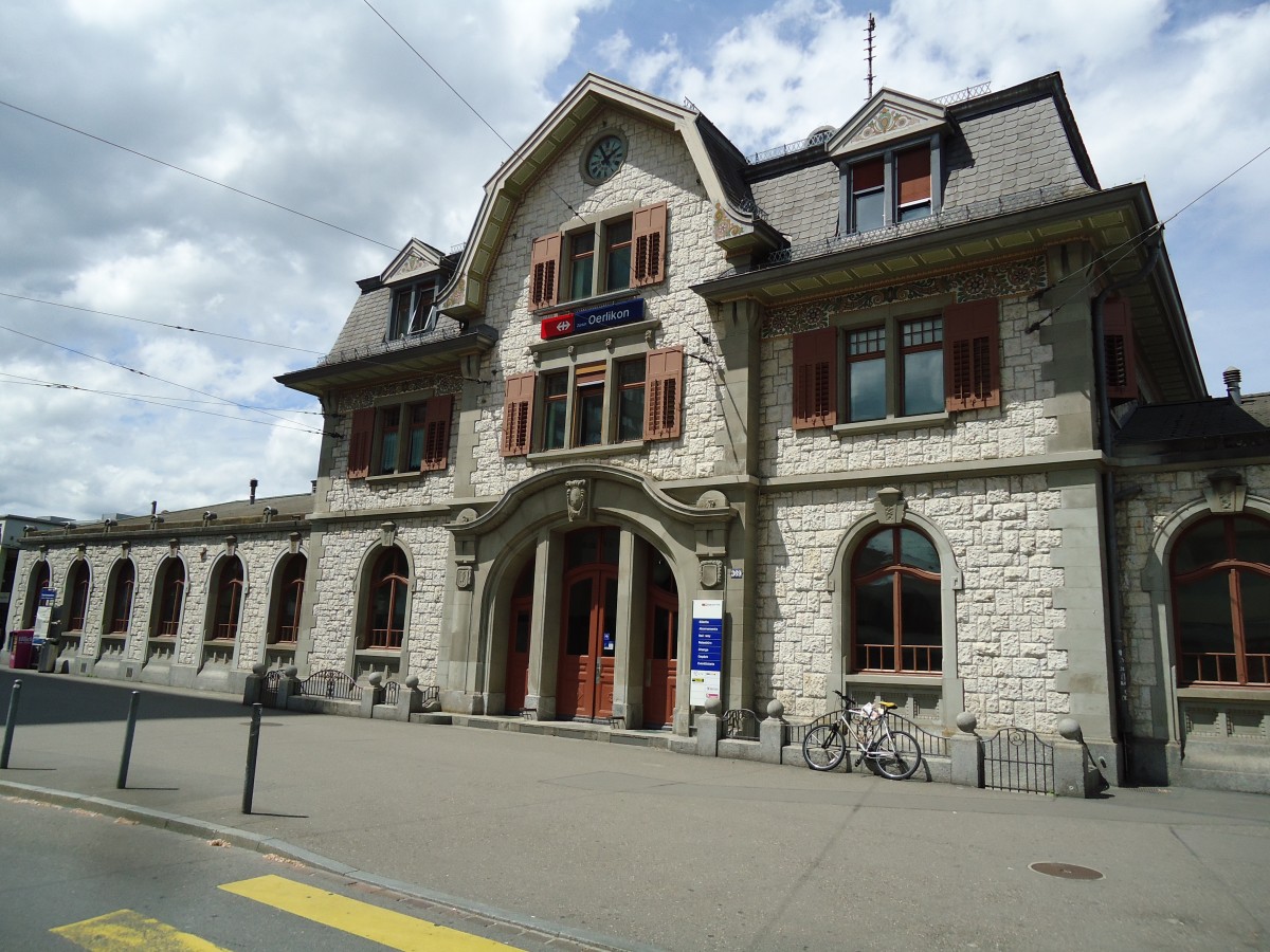 (144'440) - Der Bahnhof Zrich-Oerlikon am 20. Mai 2013