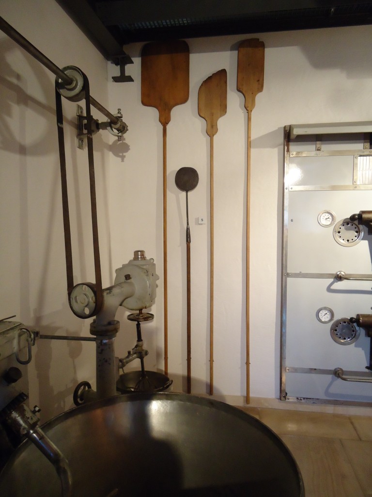 (146'415) - Alte Bckerei-Gerte am 18. August 2013 in Le Locle, Museum unterirdische Mhlen