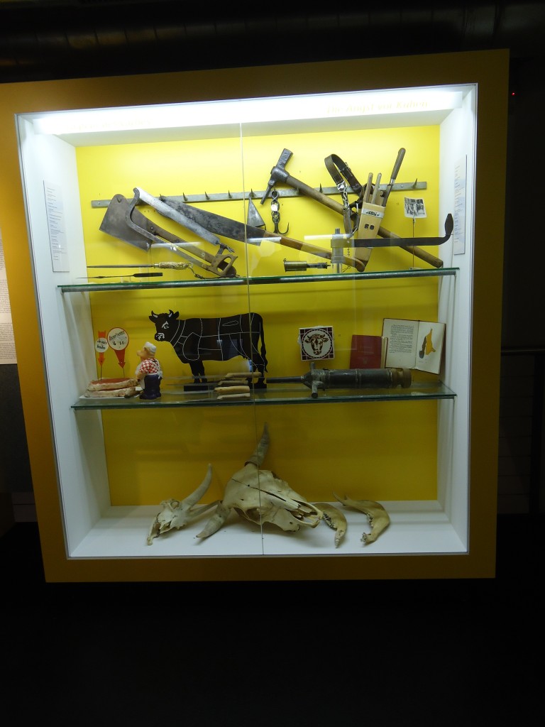 (146'429) - Schaukasten am 18. August 2013 in Le Locle, Museum unterirdische Mhlen