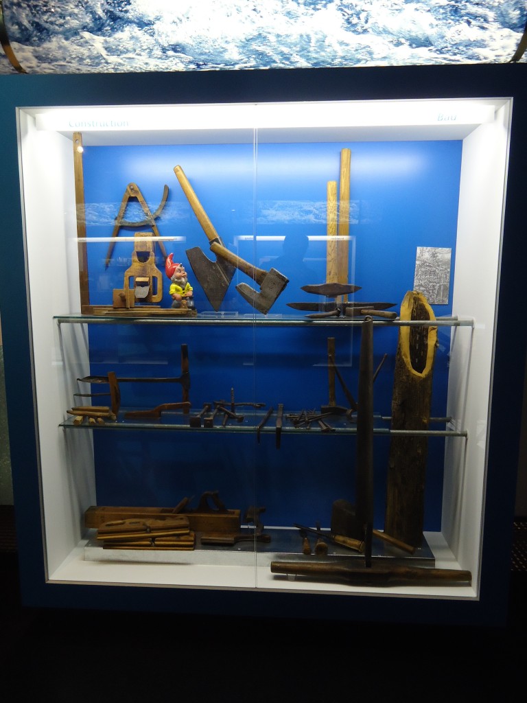 (146'433) - Schaukasten am 18. August 2013 in Le Locle, Museum unterirdische Mhlen