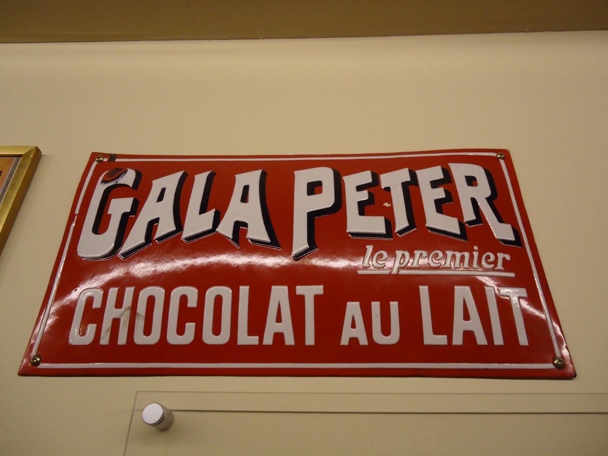 (146'532) - Gala Peter-Schild am 26. August 2013 in Broc, Nestl