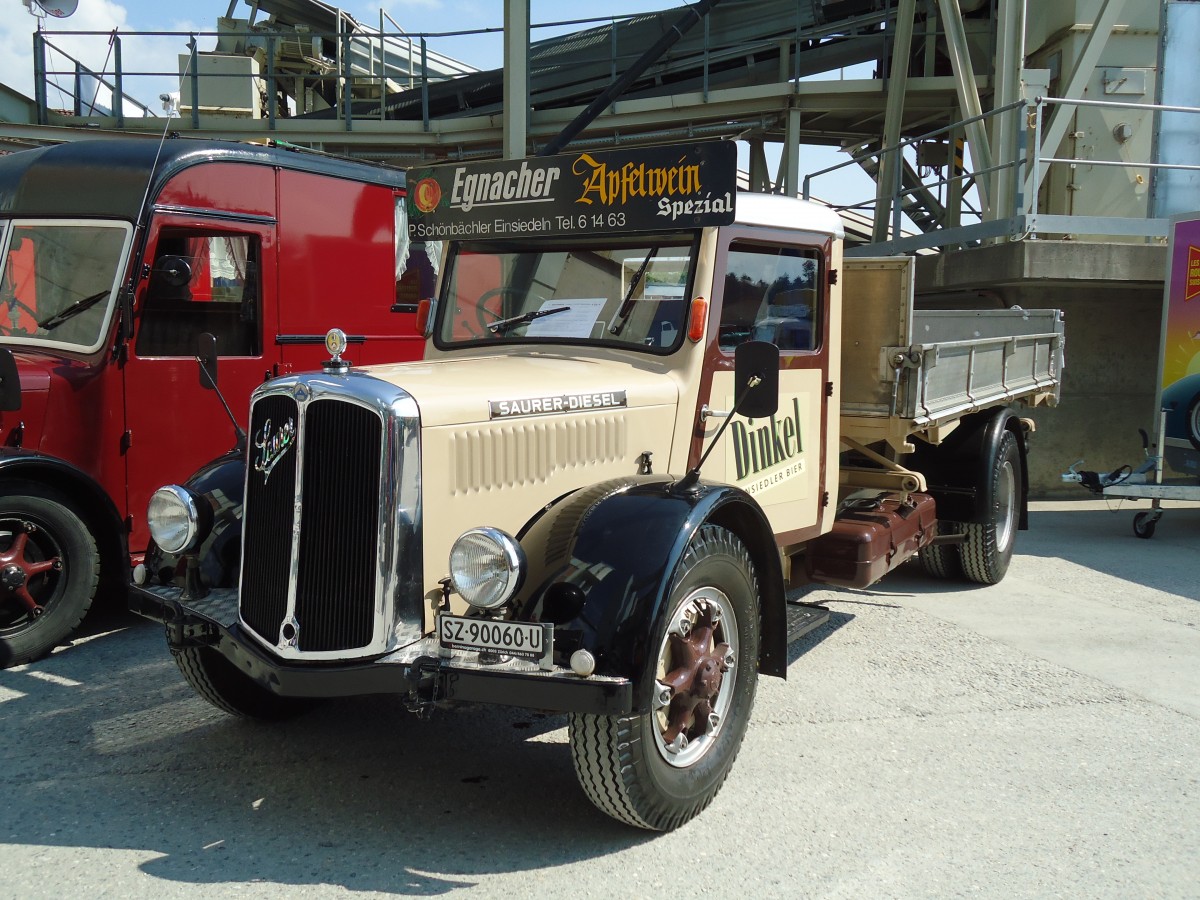 (146'701) - Schnbchler, Einsiedeln - SZ 90'060 U - Saurer am 31. August 2013 in Niederbipp, Saurertreffen