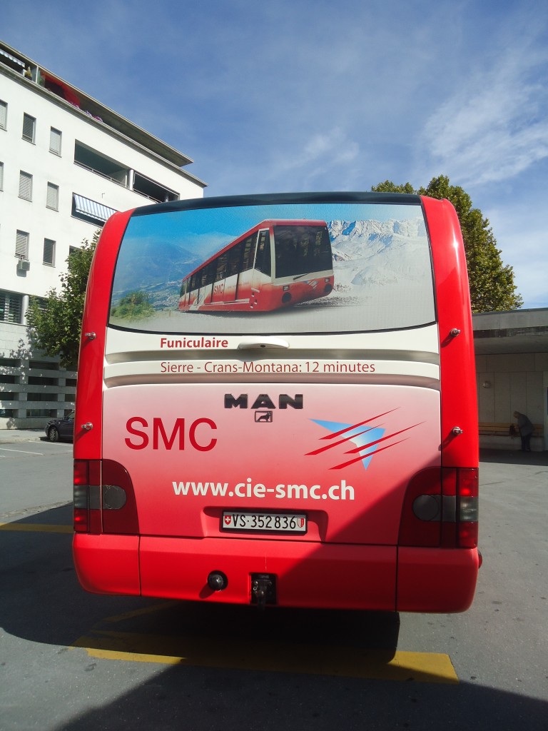 (147'315) - SMC Montana - Nr. 36/VS 352'836 - MAN am 22. September 2013 beim Bahnhof Sierre