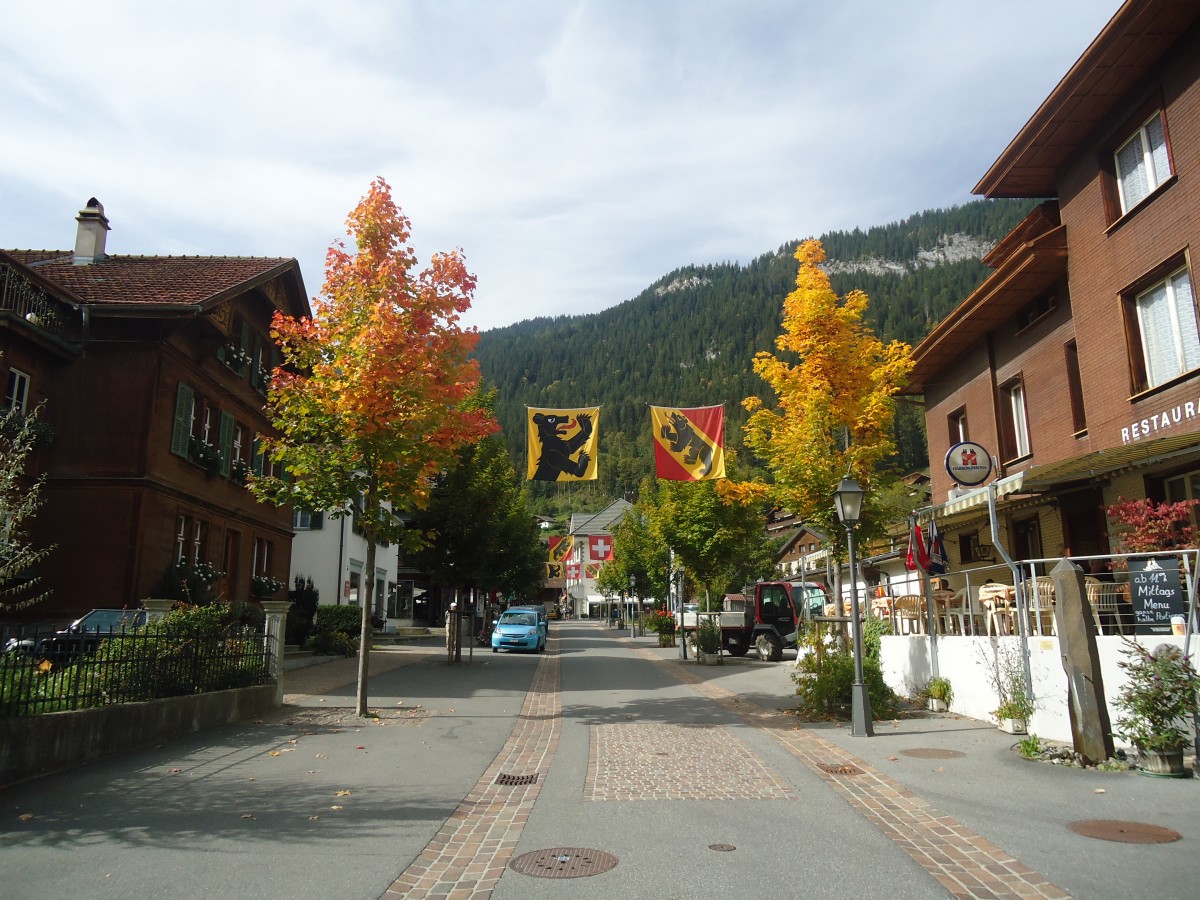 (147'378) - Dorfstrasse in Zweisimmen am 28. September 2013