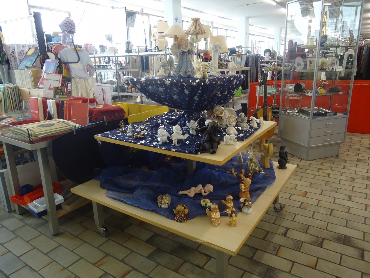(147'488) - Verkaufsausstellung mit Engeln im BrockiShop am 7. Oktober 2013