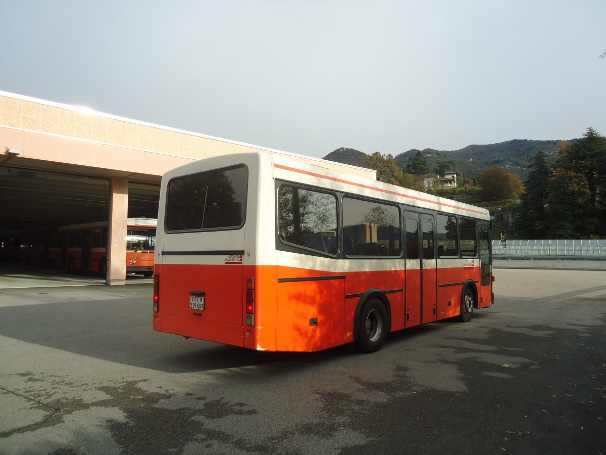 (147'816) - AMSA Chiasso - Nr. 9/TI 219'609 - MAN/Lauber (ex Berger, Rthenbach) am 6. November 2013 in Balerna, Rimessa