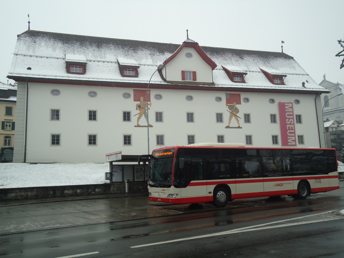 (148'135) - AAGS Schwyz - Nr. 29/SZ 22'429 - Mercedes am 23. November 2013 in Schwyz, Post