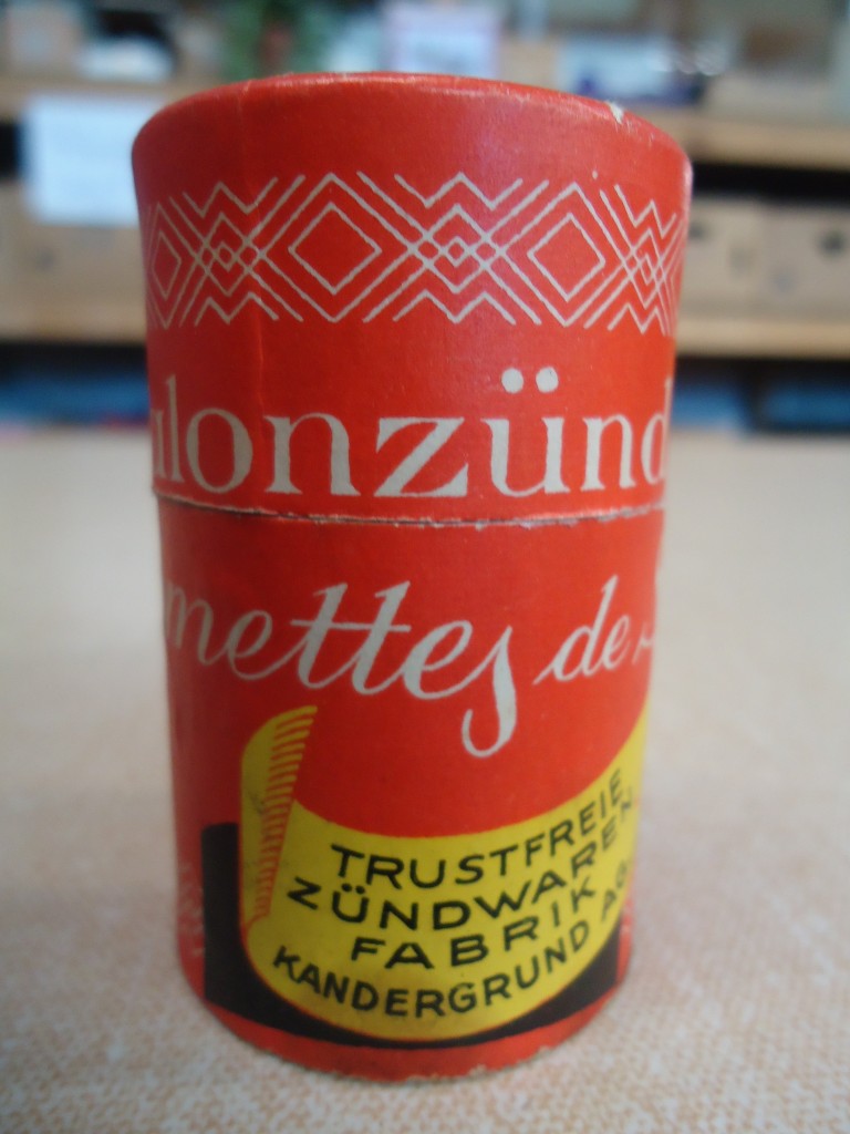 (148'174) - Zndhlzer aus Kandergrund im BrockiShop am 29. November 2013