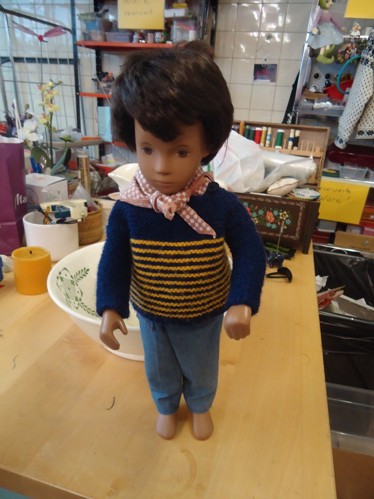 (148'181) - Sasha Morgenthaler-Puppe im BrockiShop am 6. Dezember 2013
