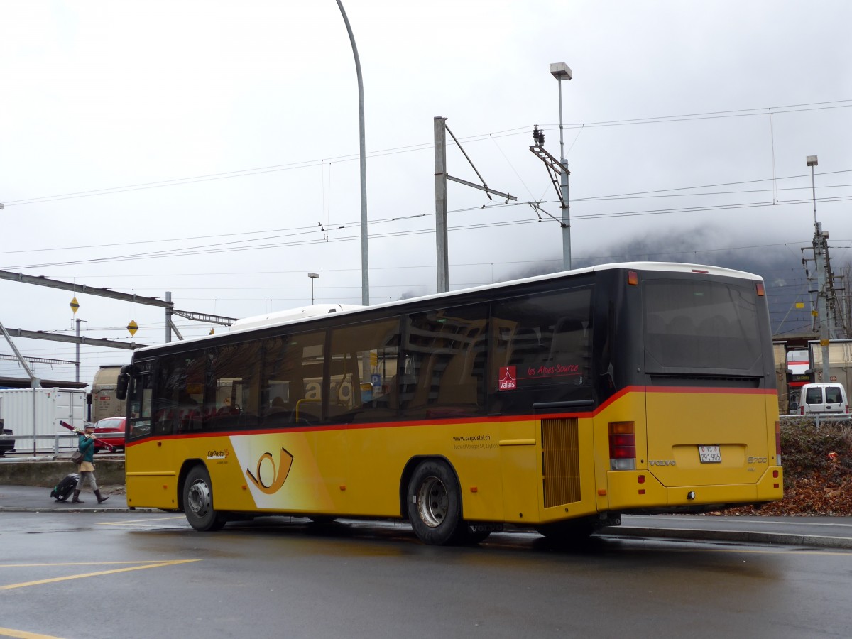 (148'742) - Buchard, Leytron - VS 291'905 - Volvo am 2. Februar 2014 beim Bahnhof Martigny