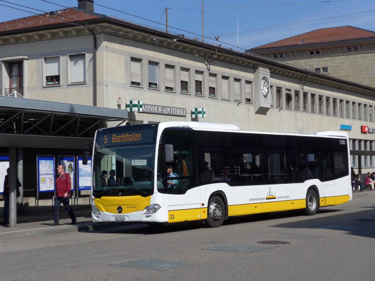 (149'423) - VBSH Schaffhausen - Nr. 33/SH 38'033 - Mercedes am 29. Mrz 2014 beim Bahnhof Schaffhausen