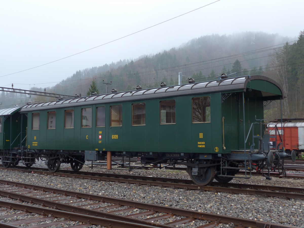 (149'570) - SBB-Personenwagen - Nr. 6109 - am 6. April 2014 im Bahnhof Bauma