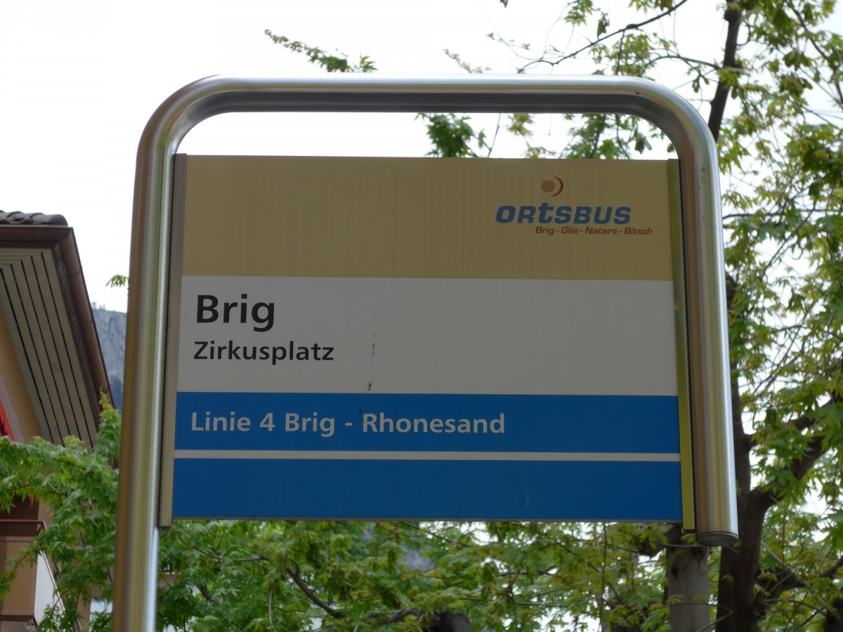 (149'676) - Ortsbus-Haltestelle - Brig, Zirkusplatz - am 20. April 2014