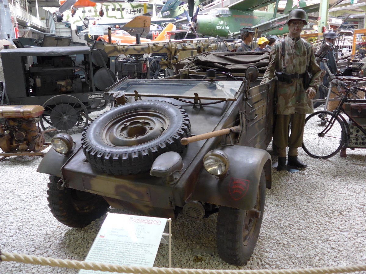 (149'923) - VW-Kbelwagen am 25. April 2014 in Sinsheim, Museum