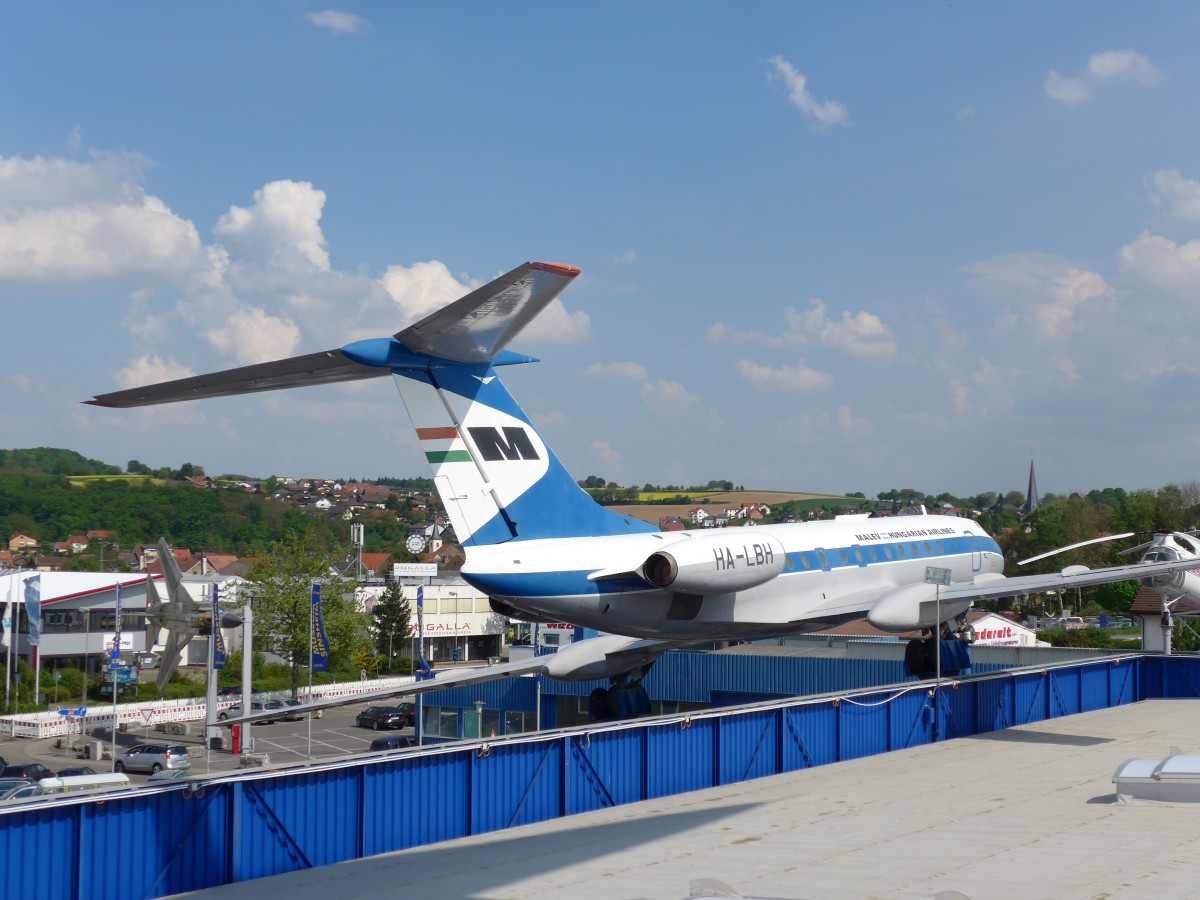 (149'985) - Malev - HA-LBH - am 25. April 2014 in Sinsheim, Museum