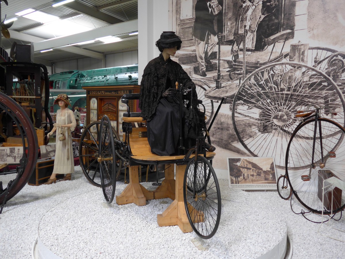 (150'002) - Benz-Patentwagen am 25. April 2014 in Sinsheim, Museum
