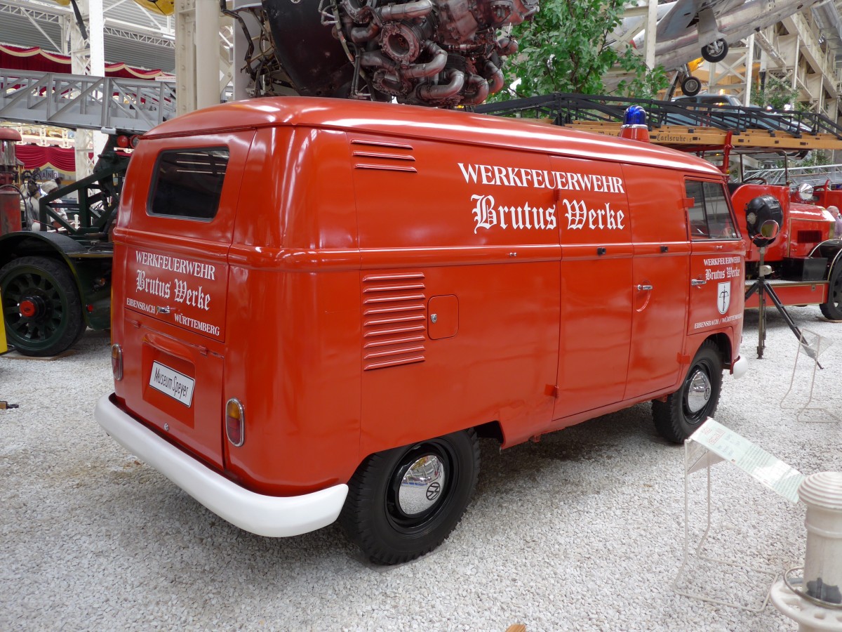 (150'332) - Werkfeuerwehr, Eibensbach - VW-Bus am 26. April 2014 in Speyer, Technik-Museum 