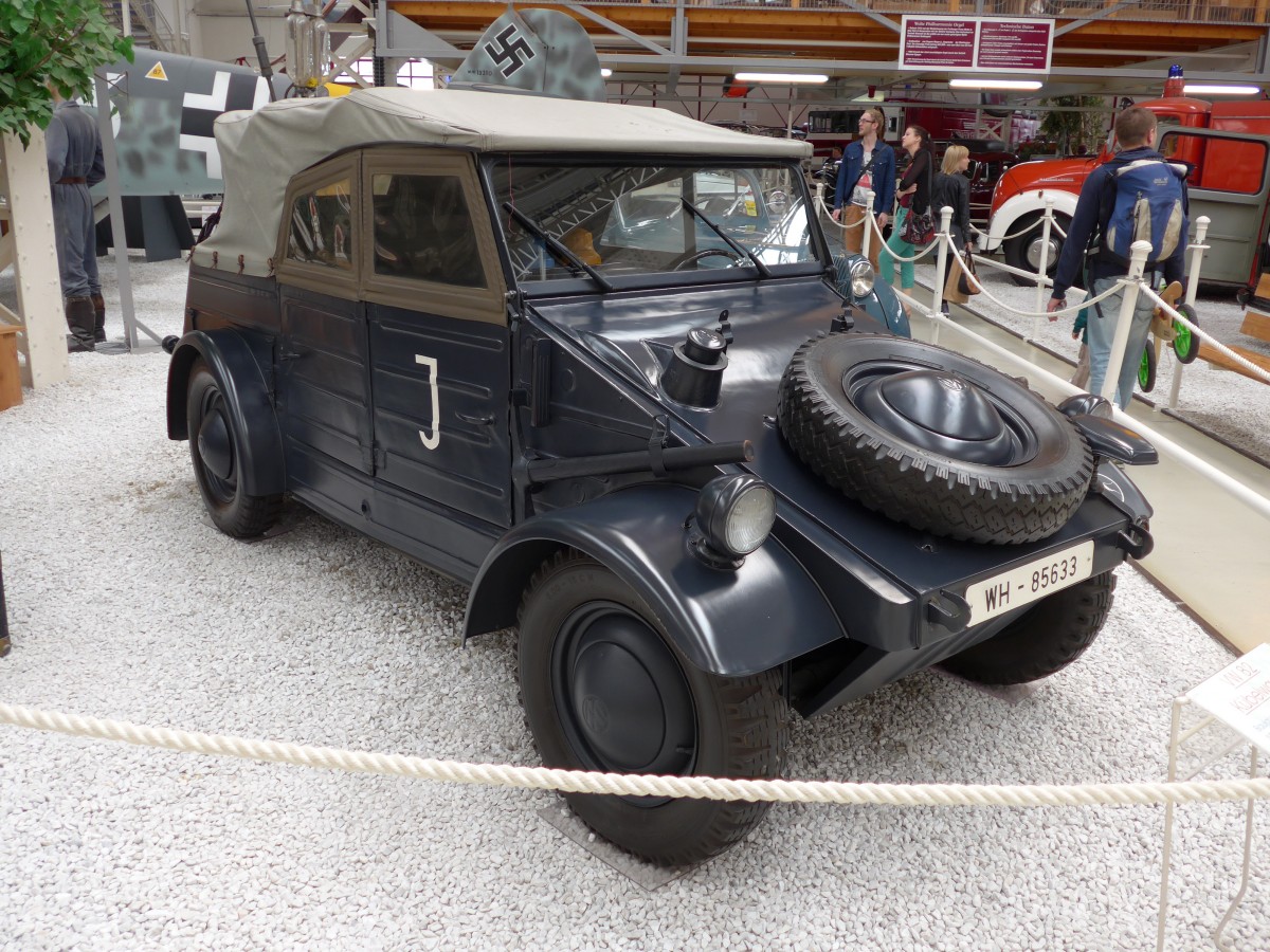 (150'367) - VW-Kbelwagen - WH-85'633 - am 26. April 2014 in Speyer, Technik-Museum