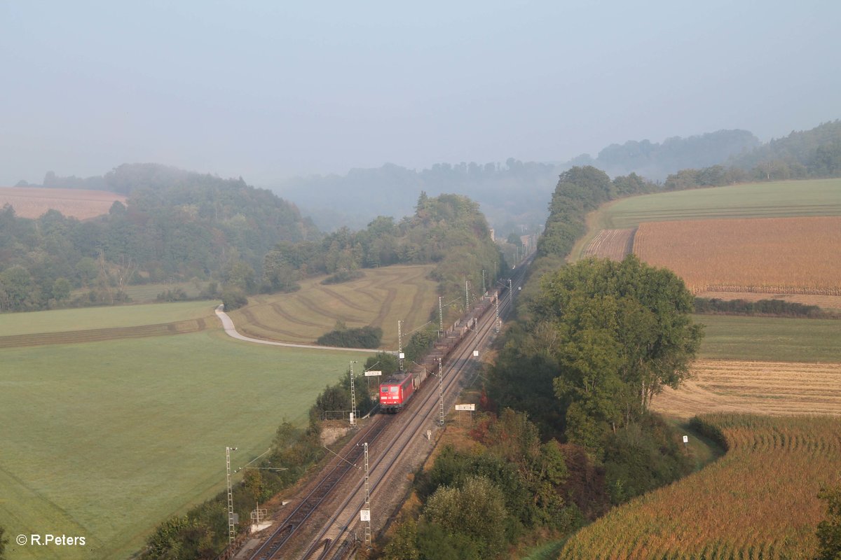 151 016-3 zieht den GB 43989 nach Ingolstadt bei Dollnstein. 24.09.16