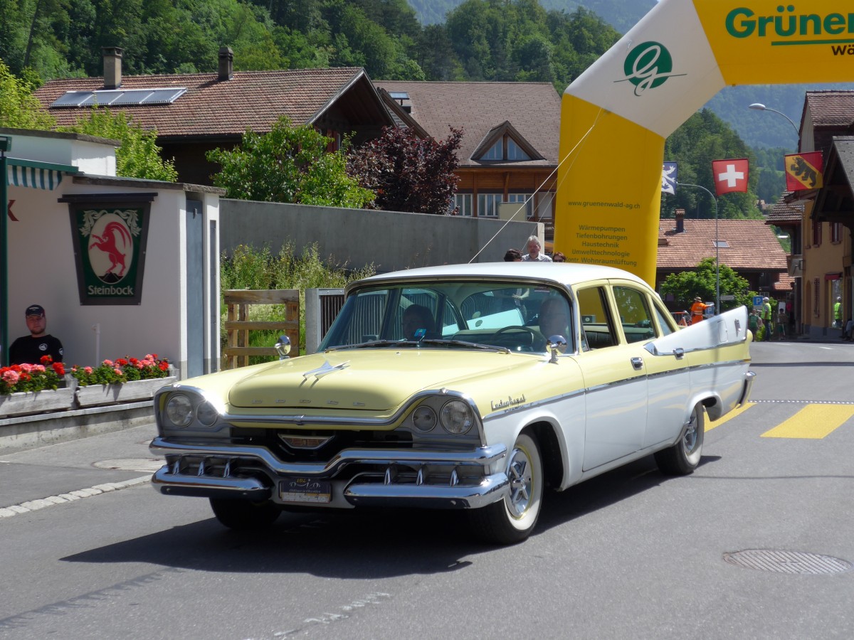 (151'249) - Dodge Custom Royal am 8. Juni 2014 in Brienz, OiO