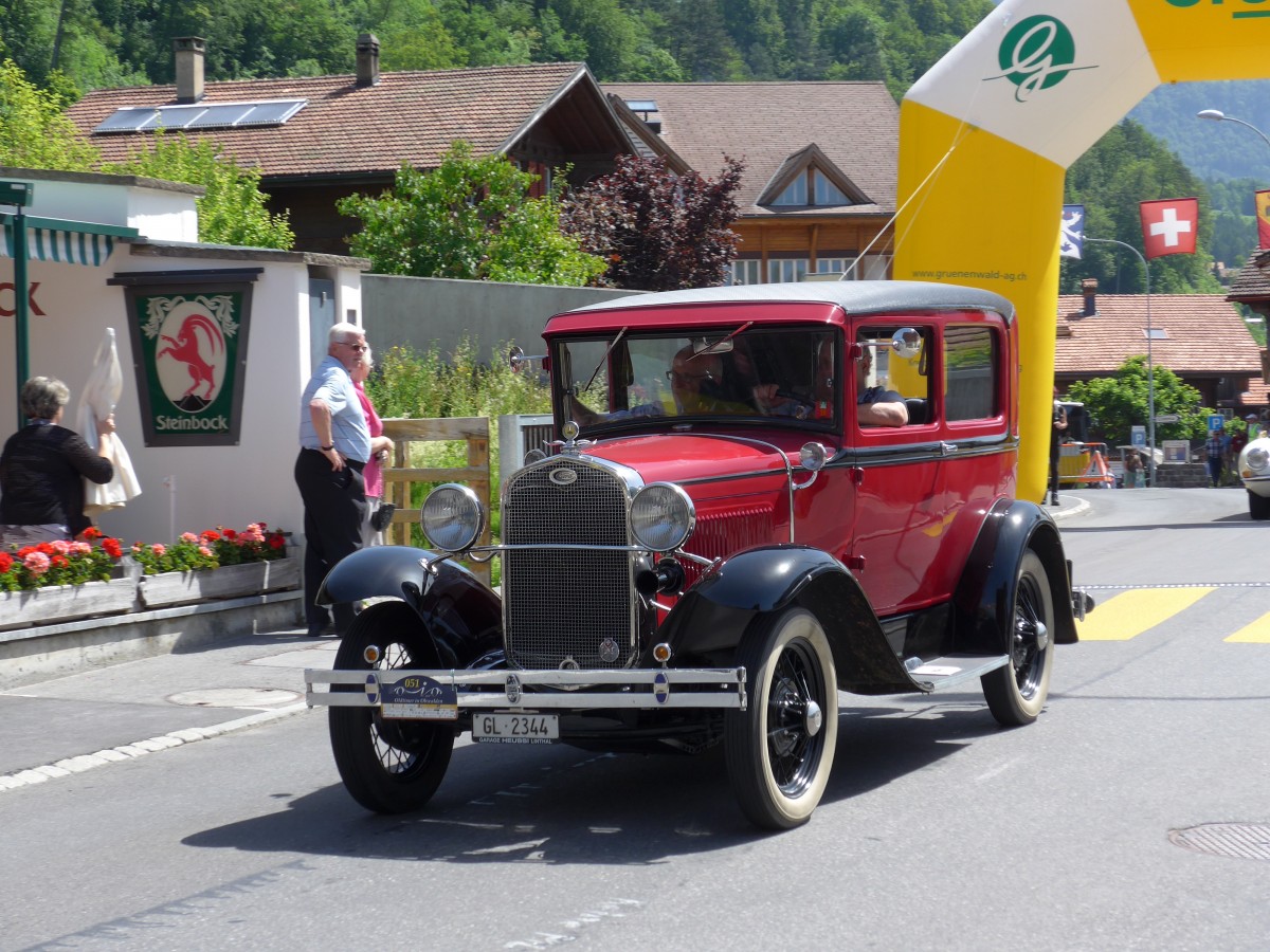 (151'273) - Ford - GL 2344 - am 8. Juni 2014 in Brienz, OiO