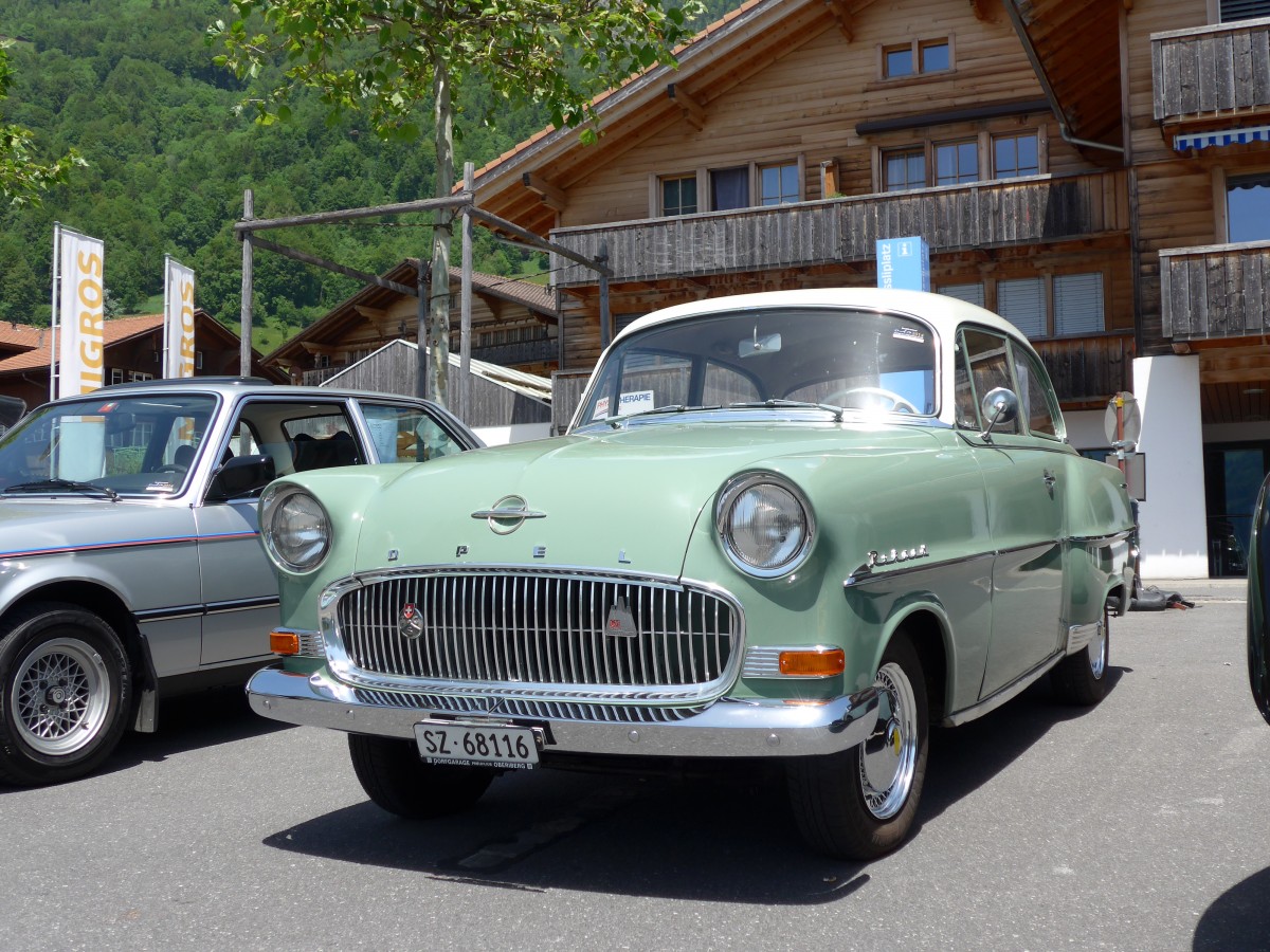 (151'388) - Opel - SZ 68'116 - am 8. Juni 2014 in Brienz, OiO
