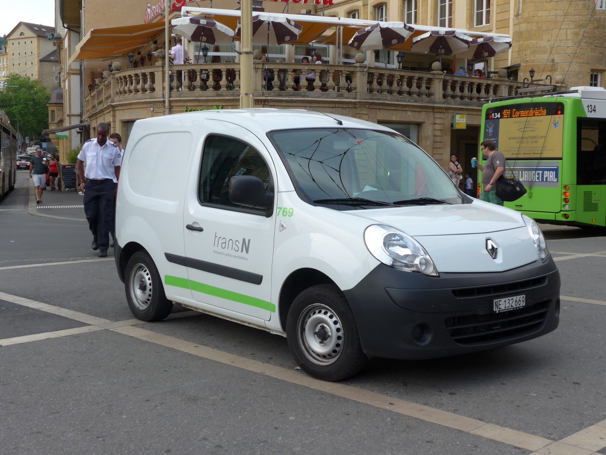 (151'493) - transN - Nr. 769/NE 132'669 - Renault am 12. Juni 2014 in Neuchtel, Place Pury 