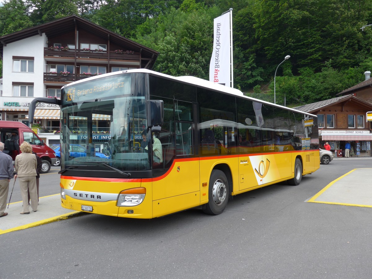 (151'550) - Flck, Brienz - Nr. 3/BE 568'700 - Setra am 15. Juni 2014 beim Bahnhof Brienz