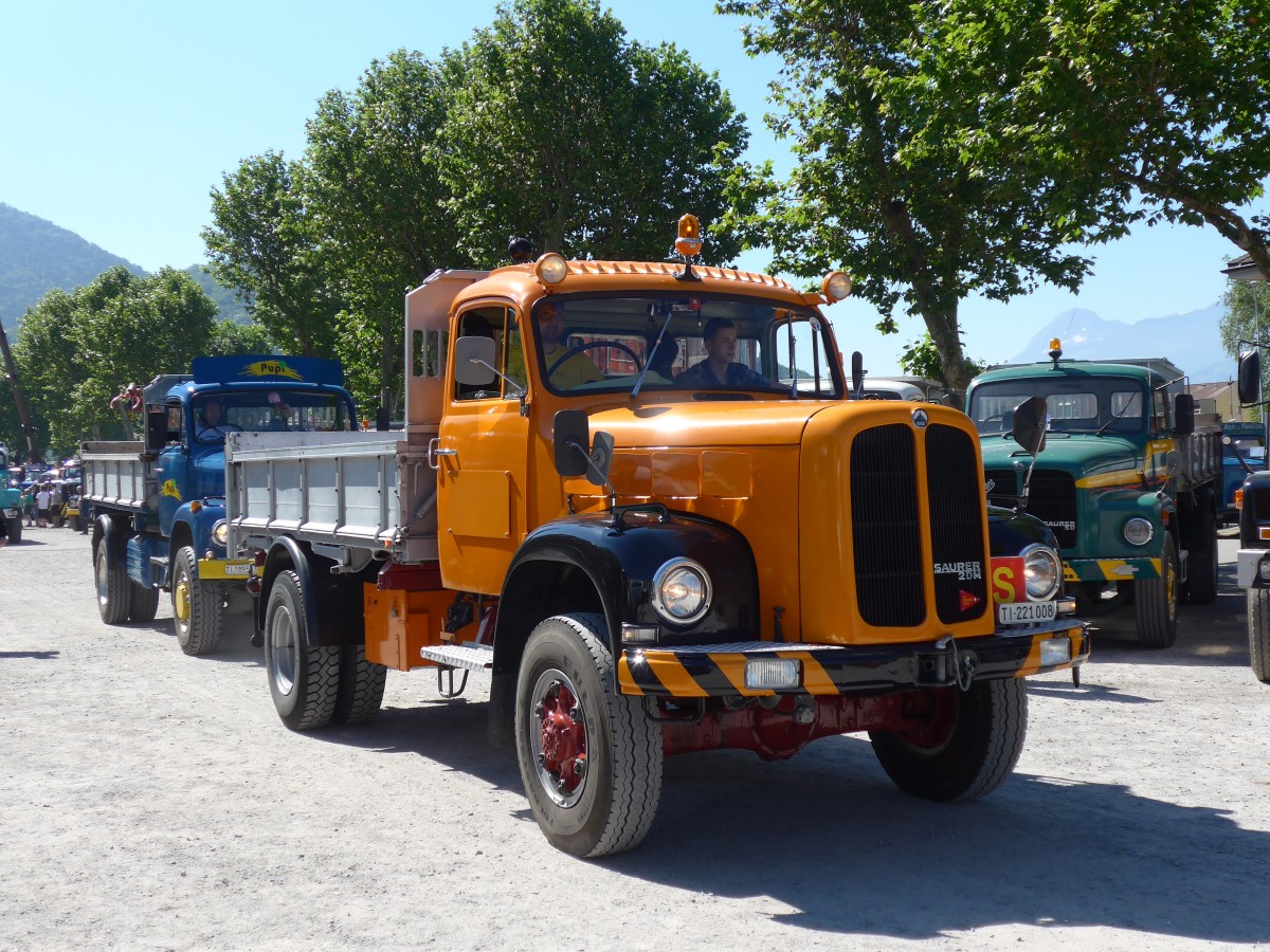 (151'633) - TI 221'008 - Saurer am 21. Juni 2014 in Aigle, Saurertreffen