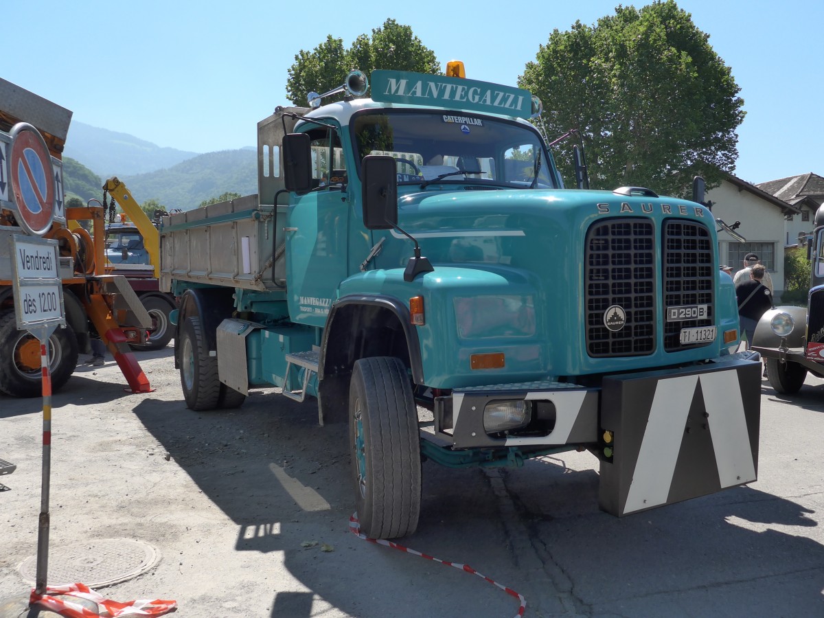 (151'698) - Mantegazzi, Riva S. Vitale - TI 11'321 - Saurer am 21. Juni 2014 in Aigle, Saurertreffen