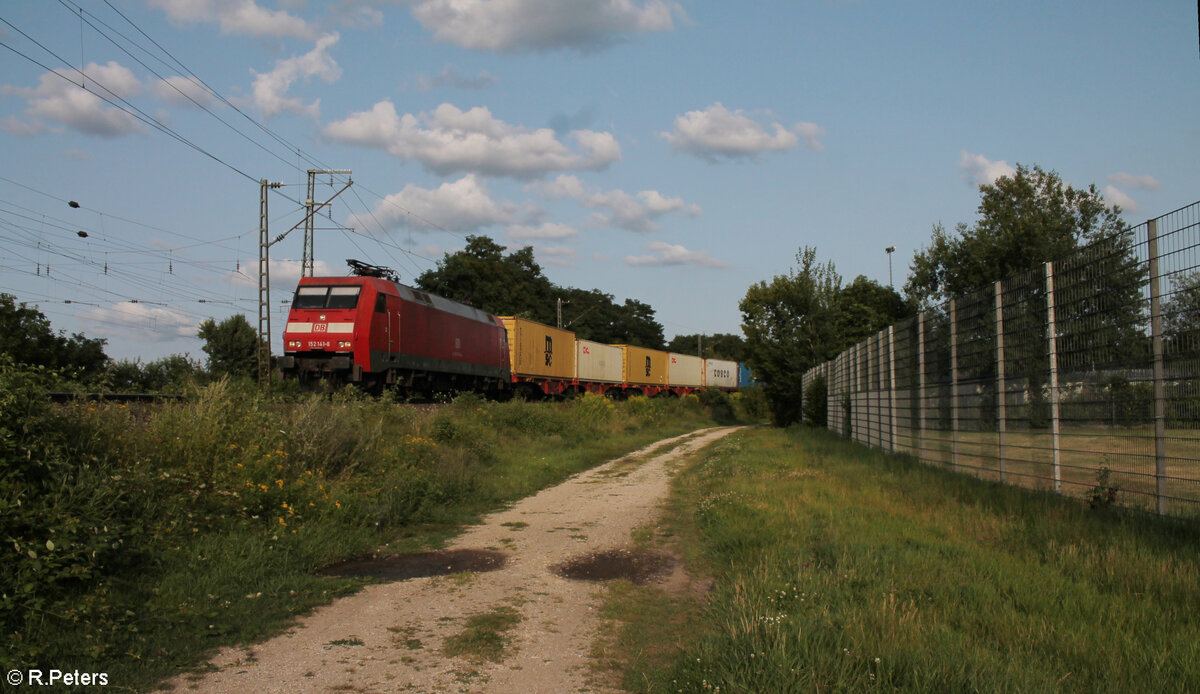 152 141-8 durchfährt die Treuchtlinger Kurve in Nürnberg Hohe Marter mit einem Containerzug aus Nürnberg Hafen. 24.07.24