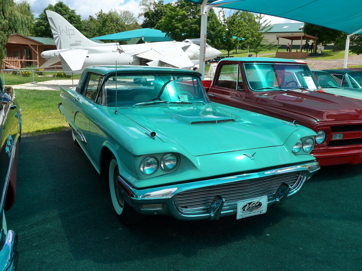 (152'291) - Ford am 9. Juli 2014 in Volo, Auto Museum