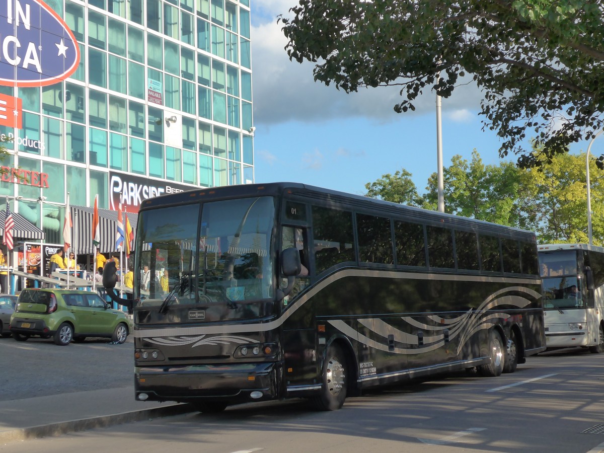 (152'829) - ACE Tours, Fort Lauderdale - Nr. 1/CPA X34 - Van Hool am 15. Juli 2014 in Niagara Falls