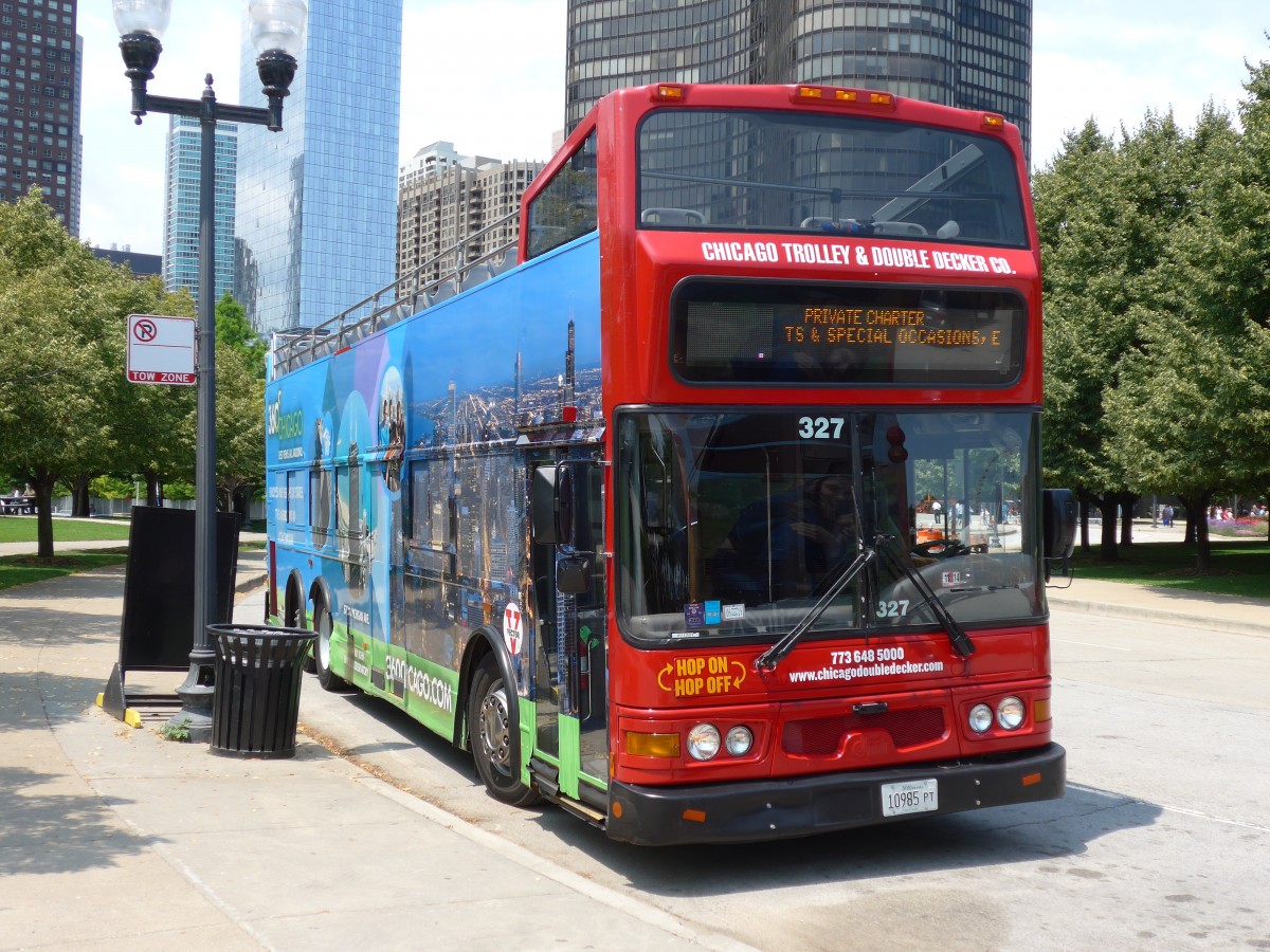 (153'178) - Trolley&Double Decker, Chicago - Nr. 327/10'985 PT - ??? am 18. Juli 2014 in Chicago, Navy Pier