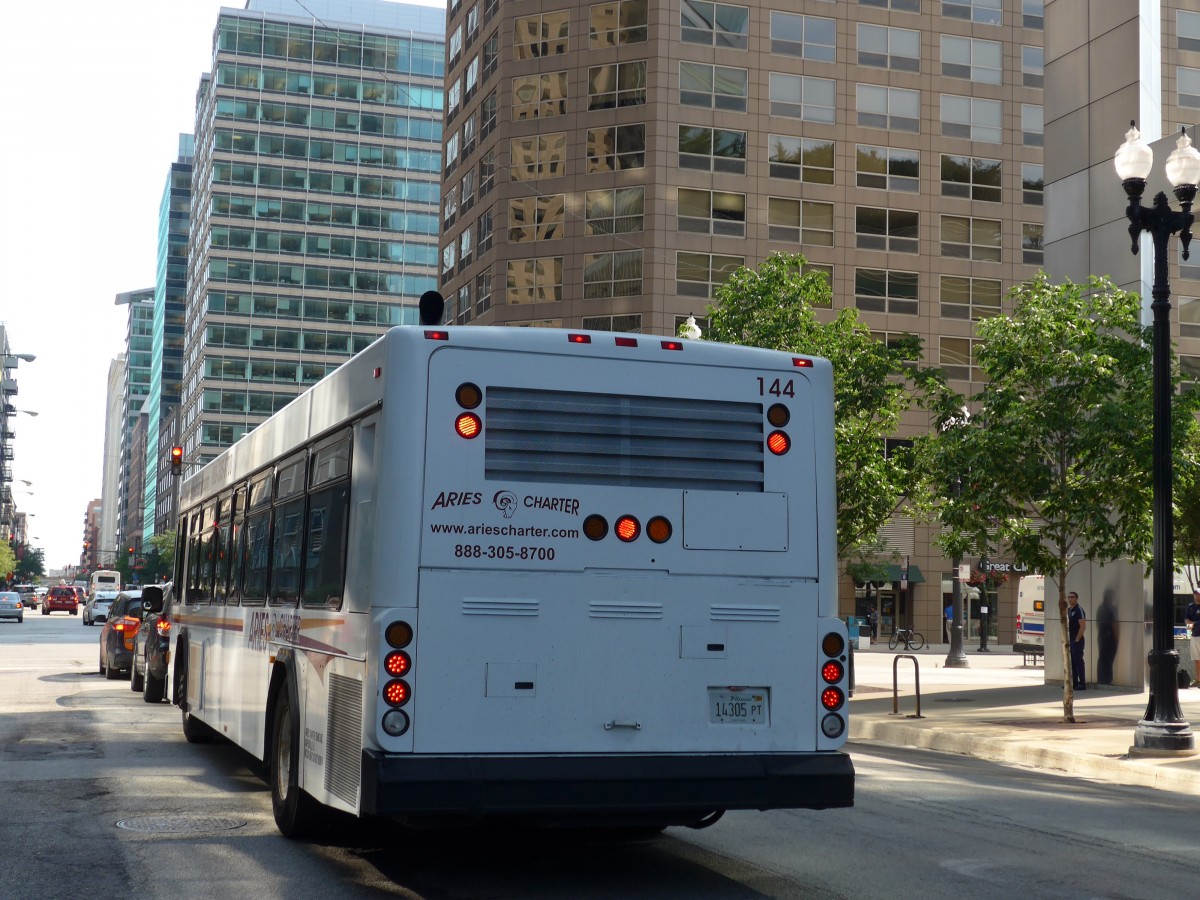 (153'249) - Aries Charter, Chicago - Nr. 144/14'305 PT - Gillig am 18. Juli 2014 in Chicago