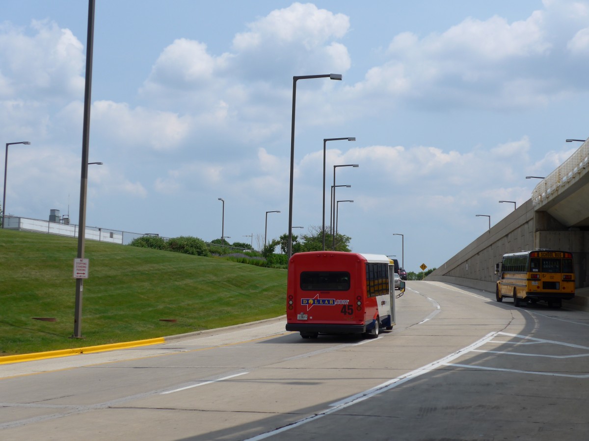 (153'410) - Dollar, Tulsa - Nr. 45/313'069 D - Ford am 20. Juli 2014 in Chicago, Airport O'Hare