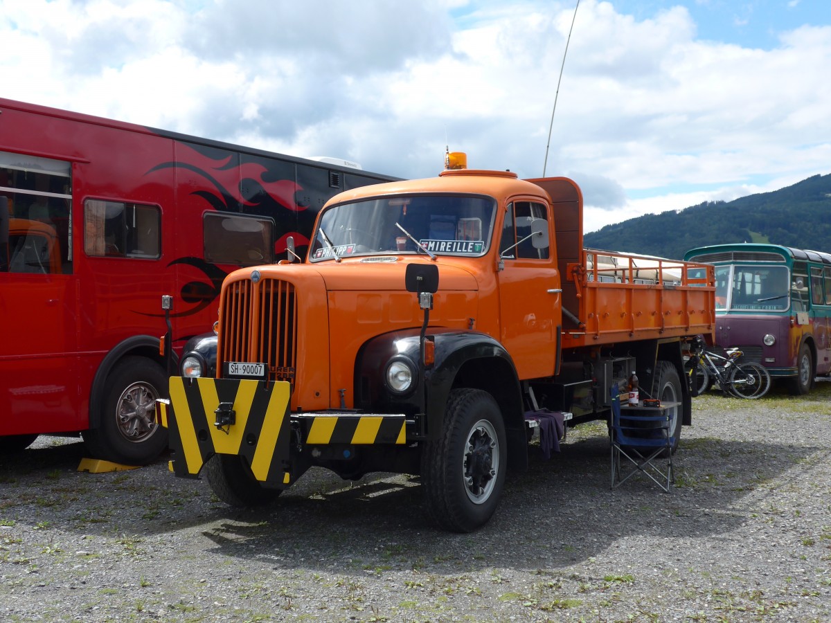 (153'877) - Saurer - Nr. 2/SH 90'007 - am 16. August 2014 in Altsttten, Allmendplatz