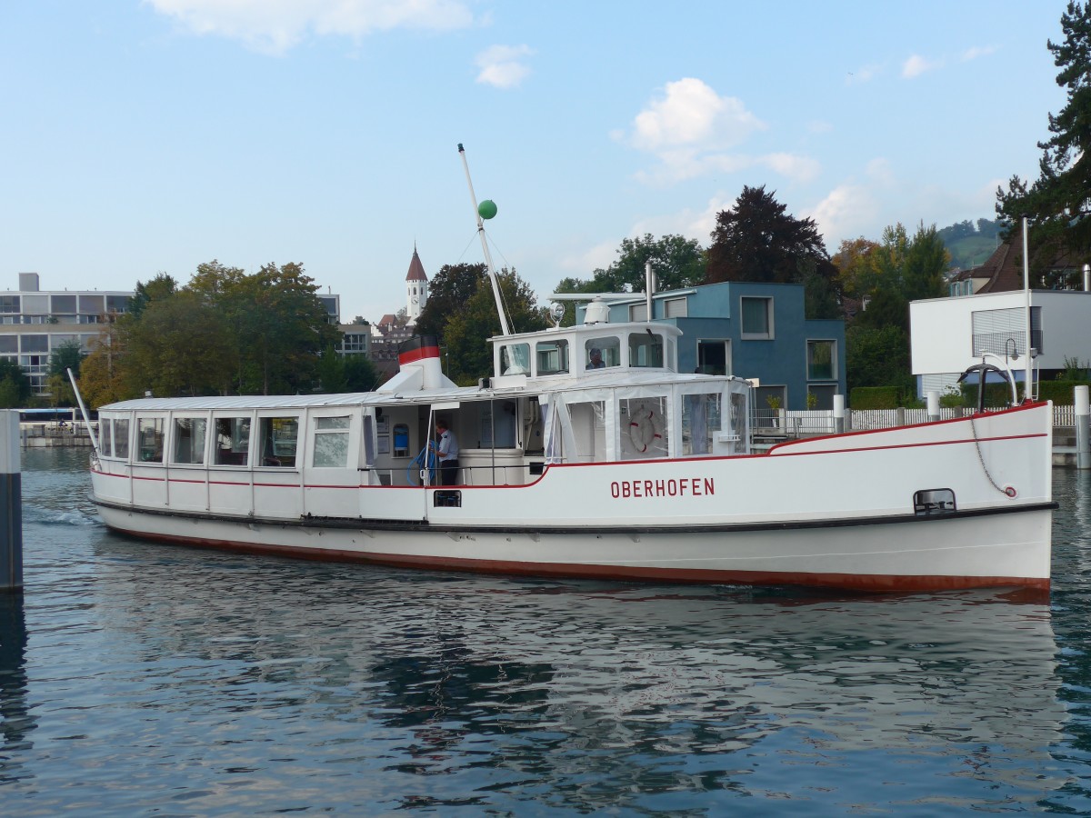 (155'444) - Das Motorschiff Oberhofen am 4. Oktober 2014 bei der Schifflndte Thun