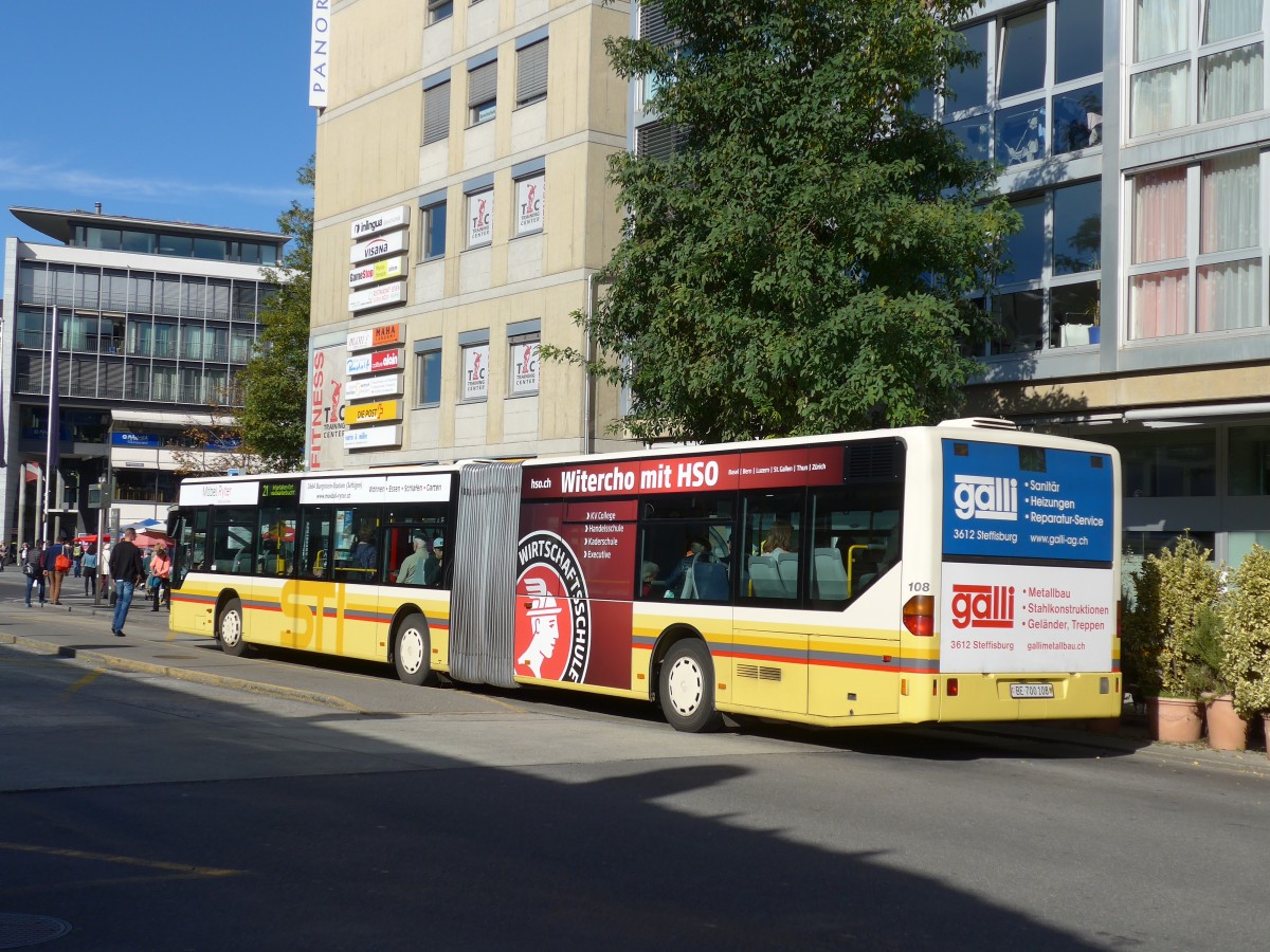 (156'411) - STI Thun - Nr. 108/BE 700'108 - Mercedes am 1. November 2014 beim Bahnhof Thun