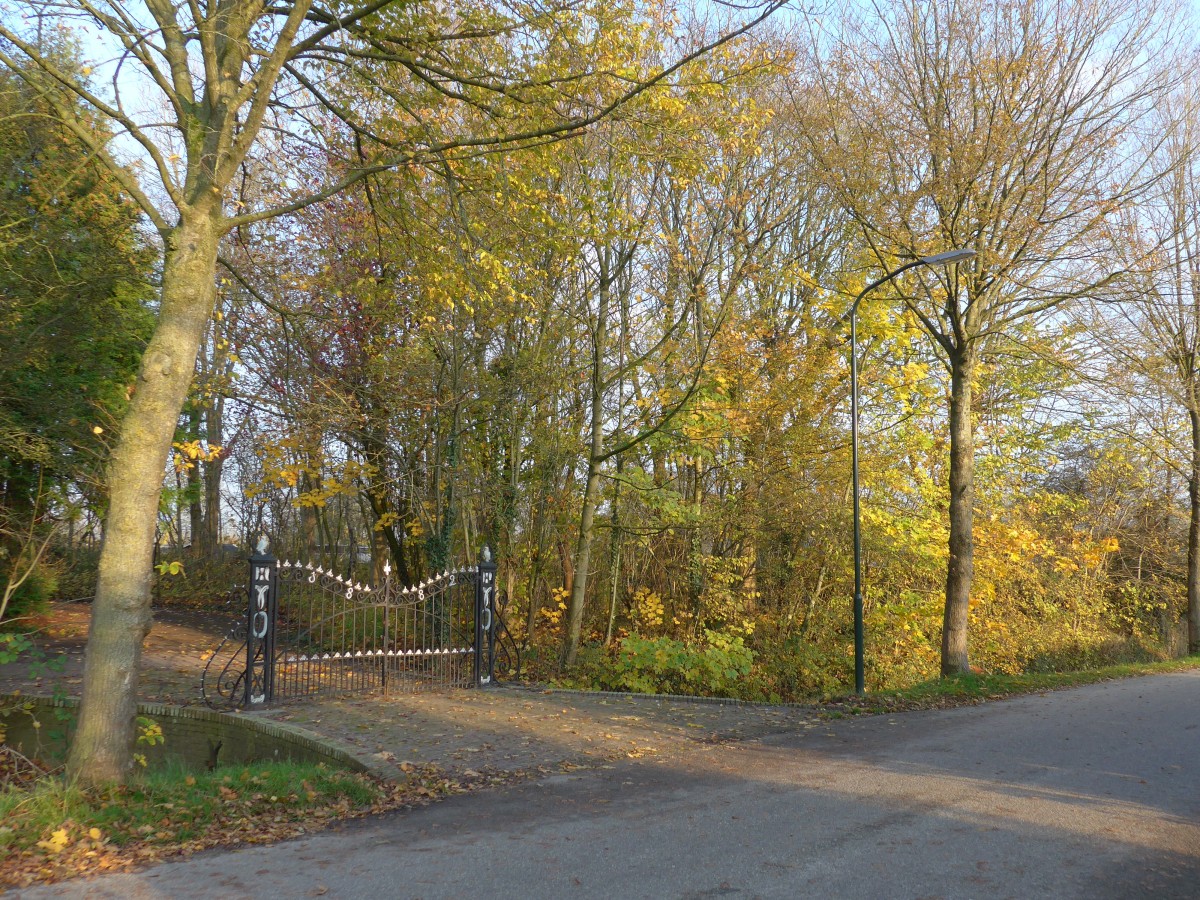 (156'876) - Schnes Eingangstor am 19. November 2014 in Vierhuizen